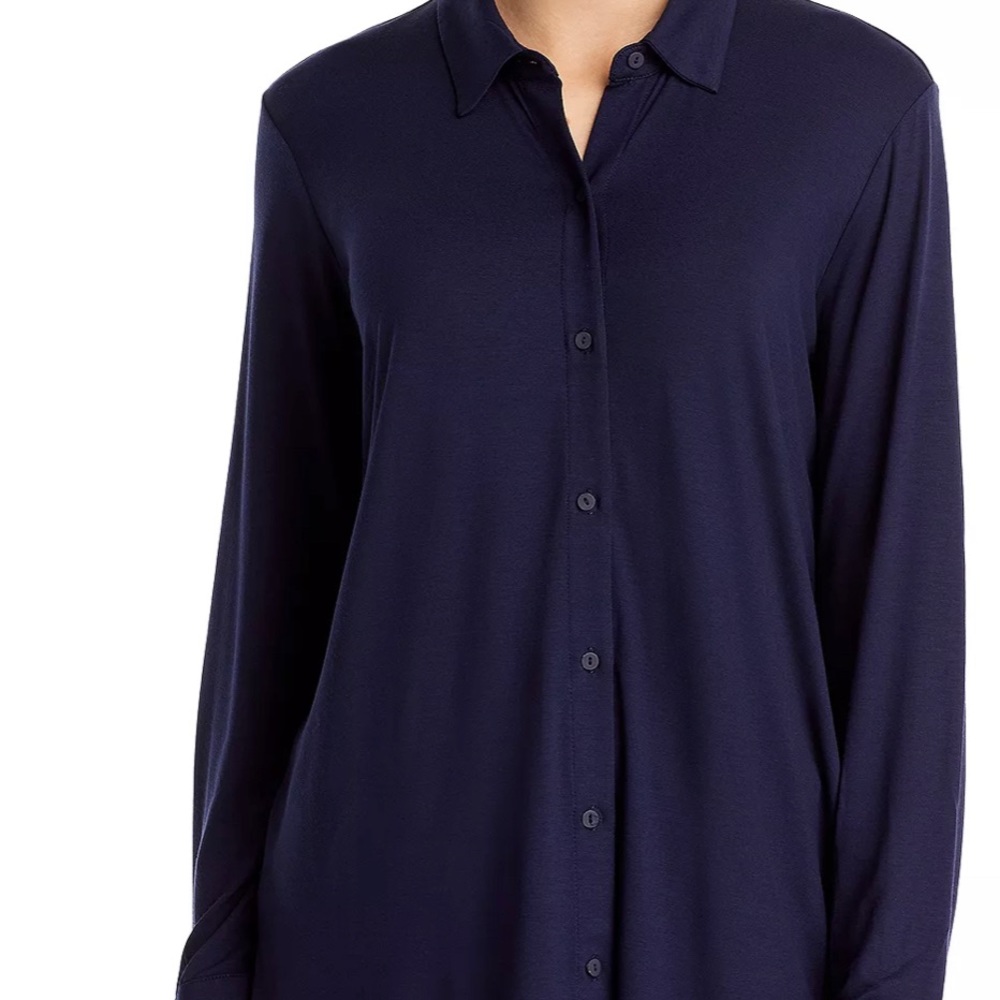 Eileen Fisher Navy long sleeve Blouse
SIZE S